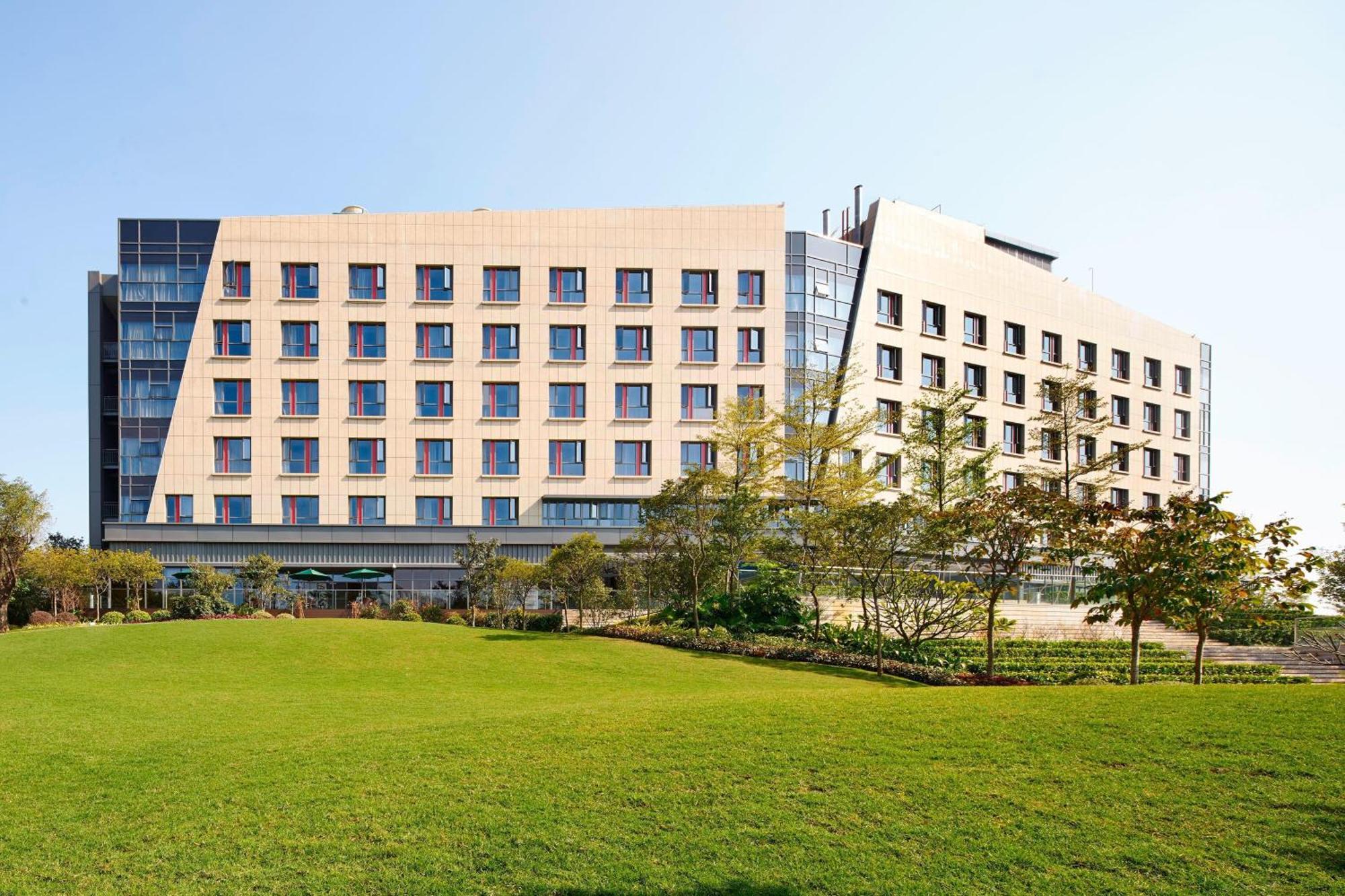 Aloft Dongguan Songshan Lake Hotel Exterior photo